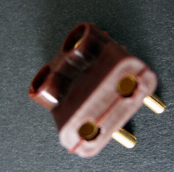 Krippenzubehör - Dreifachstecker