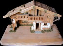 Stall Chiemgau 13cm 75x35x37 - Auslaufartikel!